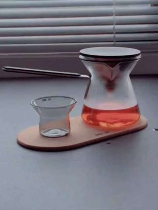 Humsle/寒设玻璃磁吸飘逸杯侧把泡茶壶茶水分离过滤手冲高端茶具#磁吸飘逸杯#侧把泡茶壶#茶水分离泡茶器#高端茶具 #茶生活慢生活
