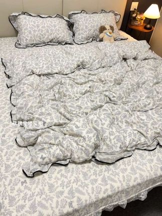 秋冬不铺床的快乐谁懂啊!这个法式花边床盖四件套真的是美丽又好睡!#温馨的小窝 #床上四件套 #家纺床上用品 #床盖四件套 #面料柔软舒适
