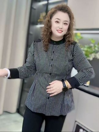 (丹姐家)秋季新款减龄格子衬衫设计感法式小众:/ 开衫长袖上衣#春秋穿搭 #上衣 #开衫外套 #开衫