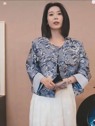 #谁穿谁好看系列 #创作者中心 #创作灵感 #真丝外套#高级感穿搭