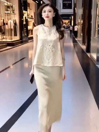 #洋气减龄两件套裙子#时尚气质穿搭