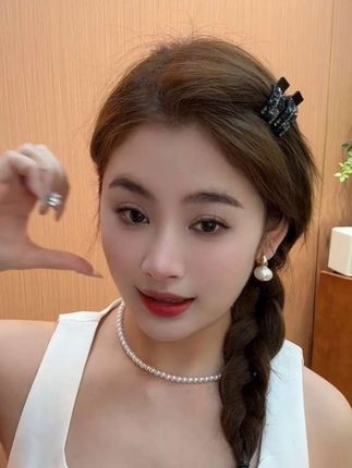 网红气质精致百搭炫彩闪钻少女侧边夹刘海夹顶夹马尾夹高级鸭嘴夹#发饰发夹 #网红发饰 #头饰搭配 #精致女人必备 #温柔风发夹推荐