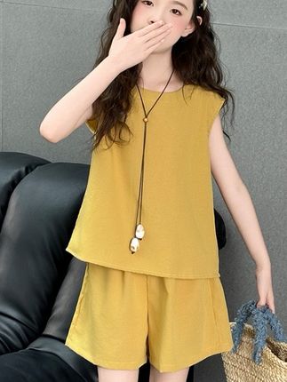 女童2025新款夏季T恤薄款中大童无袖背心后背蝴蝶结短裤两件套装#T恤#短裤#两件套#宝妈推荐#夏季穿搭 @DOU+上热门 @小店随心推 @巨量千川