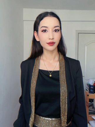 #黑色高级感穿搭 #黑色上衣中长款 #风格穿搭
