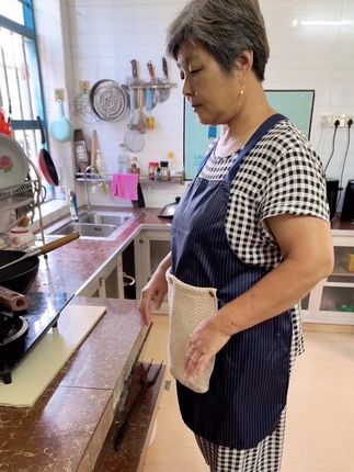 可擦手围裙厨房家用2025新款女防油高级感年轻款做饭男围腰带毛巾#围裙 #厨房好物 #可擦手围裙 #我可真会买