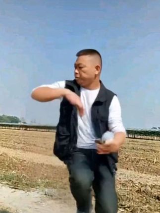 #我的乡村生活 找到一段年轻时候滴视频,年轻真好#乡村田野