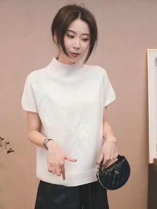 绵羊毛珠片绣花半高领针织衫女时尚百搭上衣#品质女装 #羊毛针织衫#百搭上衣