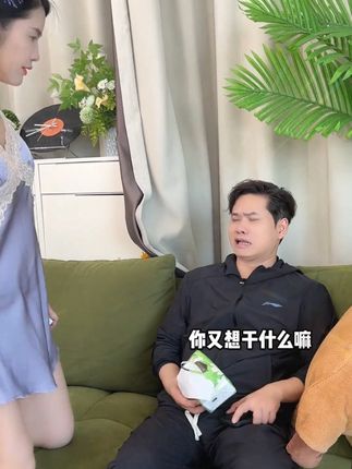 人呐!没有谁配不上谁两块钱一包的盐可以配上万一桌的菜但上万的菜没有盐,也是淡然无味#去珍惜那个很忙却为你有空的人#好好爱自己把期待降低把依赖变少#加油亲爱的自己