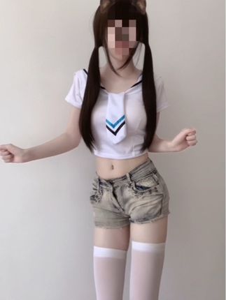 不想跟我玩就直说,什么和平精英衣服洗了没干,这种话都说的出来#浅跳一下 #扭一扭 #慢摇 #正常穿搭无不良价值观导向