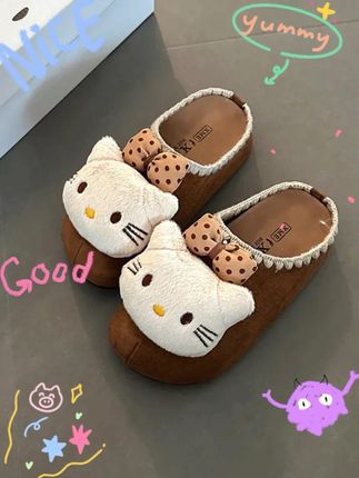 乖到舍不得穿的kitty可爱包头拖鞋外穿春秋季新款厚底一脚蹬 校园勃肯拖鞋,软软糯糯,也太阔爱啦#勃肯鞋 #kitty #内增高女鞋 #鞋控日常 #创作灵感