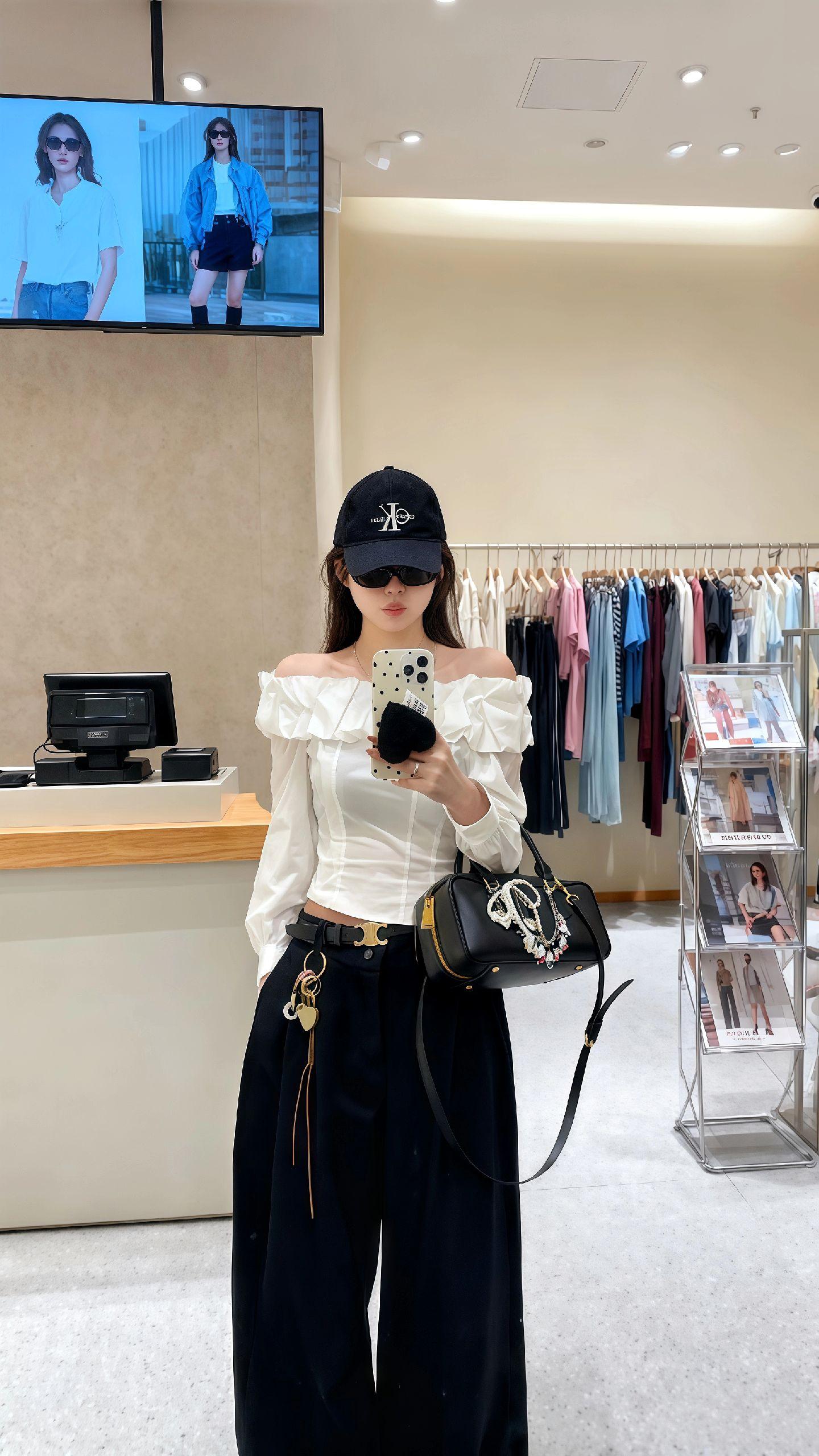 #早秋韩系氛围感穿搭 #用基础款玩转一周穿搭 #小个子女生的夏日通勤穿搭 #早秋基础款外套如何摆脱路人感 #毫不费力地打开初秋穿搭