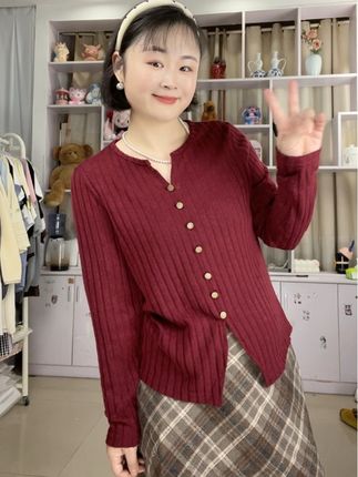 国庆穿搭出炉🥰#国庆穿搭 #秋季微胖穿搭测评 #大码女装 #显瘦遮肉 #复古穿搭