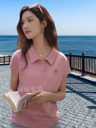 真的一眼就爱上了这款短袖T恤#优雅大方,休闲显瘦#谁穿谁好看不分年龄段