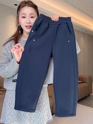 又潮又酷太帅了、百搭舒适又时髦、软软糯糯的巨品质、板板正正的#高品质童装 #面料柔软舒适 #潮童必备 #男童裤子加绒加厚