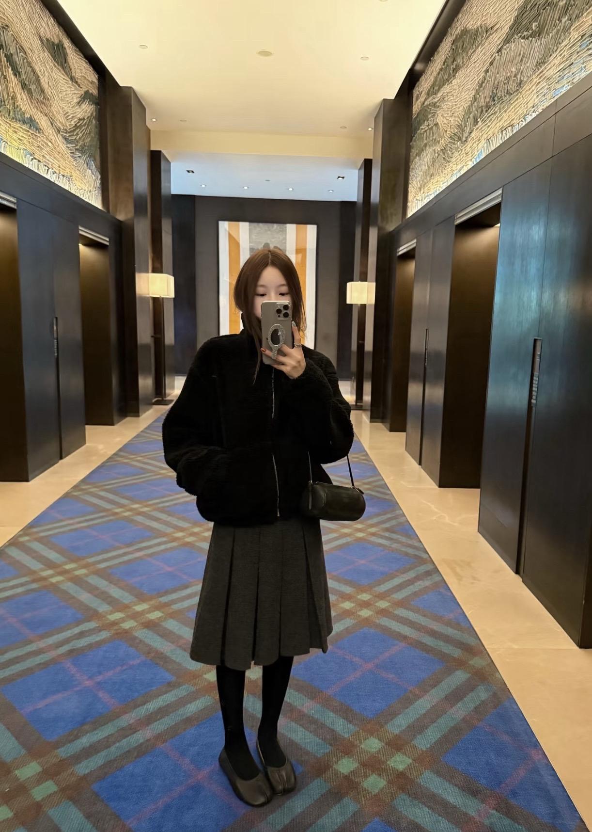 我的入冬18图🧶 迟到的冬装 明天见面啦~#今日穿搭 #ootd日常穿搭 #ootd搭配