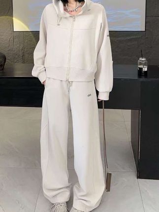 秋季女士设计款字母时尚休闲连帽开衫卫衣套装 #秋冬必备#显瘦遮肉#休闲减龄#今日分享#显瘦穿搭