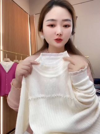#百搭上衣 #简约穿搭 #时尚百搭 #慵懒风穿搭 #百搭显瘦