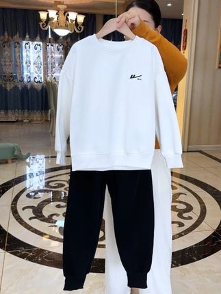 回力儿童套装,上身舒服又好看,现在买价格也超划算#儿童套装 #高品质童装 #男童穿搭 #女童穿搭 #回力