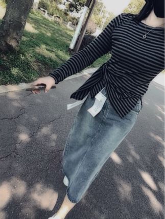 在乎你的人才会照顾你的情绪,爱的你的人才会与你共悲喜,总有人嫌你不够好,也有人觉得你哪儿都好,不用踮起脚尖,爱你的人自会弯腰!仰视是尊重,弯腰也是,任何关系,双向奔赴才有意义穿搭 #显瘦穿搭 #显瘦显高显腿长 #显瘦显高显气质 #女装推荐
