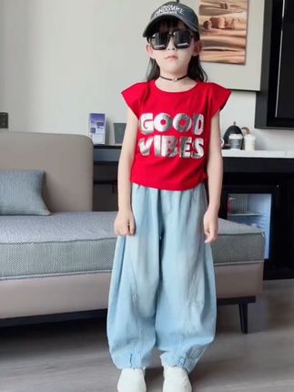 女童时尚亮片字母T恤2025夏季新款韩版儿童休闲牛仔裤潮流套装#高品质童装 #小女孩时尚套装 #儿童休闲套装女孩 #生女儿就是用来打扮的 #小女孩时髦衣服