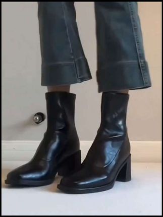 秋冬必备的瘦瘦靴,显高又显瘦,搭配牛仔裤绝了!✨👖 #秋冬新款粗跟瘦瘦靴 #时尚穿搭