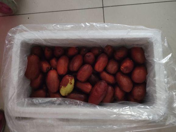新鲜度:现摘超新鲜 包装品质:泡沫盒子包装完美,不怕挤压 口感味道:熟的很好,很甜 商品分量:份量十足 性价比:性价比之王 物流速度:速度快#我在抖音买买买
