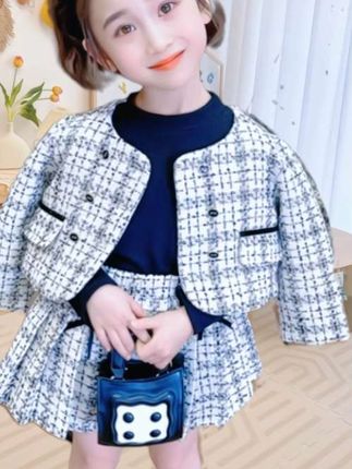 女童洋气小香风套装裙,2025秋季新款儿童时髦外套韩版套裙#小香风穿搭 #女童穿搭洋 #洋气上档次 #生女儿就是用来打扮的 儿