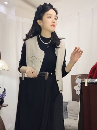 初秋是琥珀流光色 #高级感穿搭 #源头实力厂家 #羊毛半身裙 #ootd今天穿搭