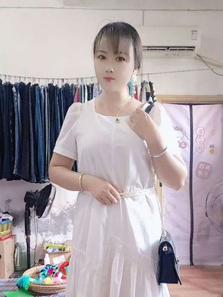 #随意搭配 我都有半个月没出门了,今天约奶茶去了啵,有没有一起的,宁德福安都可以,我请客你买单的那种#喜欢的点个赞