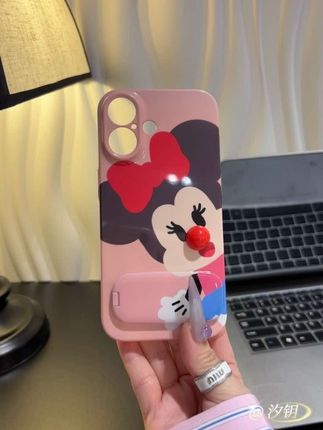 哇~好可爱的米奇米奇支架手机壳呀~还带小镜子真的好看又实用!#手机壳#这也太好看了#爱了爱了#这个手机壳真的长在我心巴上了 #阔爱炸了