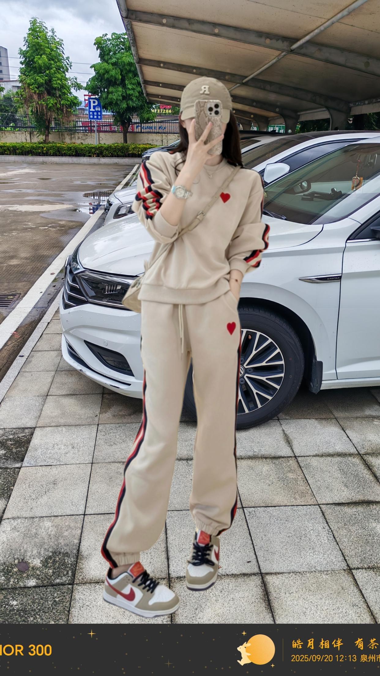 减龄卫衣洋气休闲运动套装女春秋时尚显瘦气