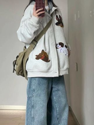一件可盐可甜的刺绣小狗🐶外套!!~ 早秋搭牛仔裤有少年感内味了噢 #早八穿搭 #ootd  #早秋外套 #通勤穿搭 #初秋穿搭