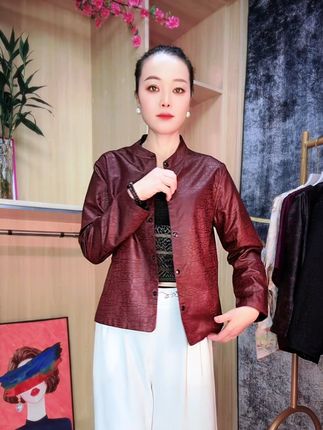 #热门话题 #穿出美丽穿出自信 新中式秋季外套,双面双穿,胖瘦都能穿