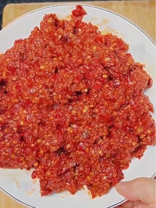 #上热门话题🔥🔥🔥 总要吃一次贵州的辣子鸡吧!香辣下饭#下饭神器 #家庭版辣子鸡做法 #戒不掉的贵州味道@抖加🔥上热门🔥dou+🔥热点宝 @DOU+上热门