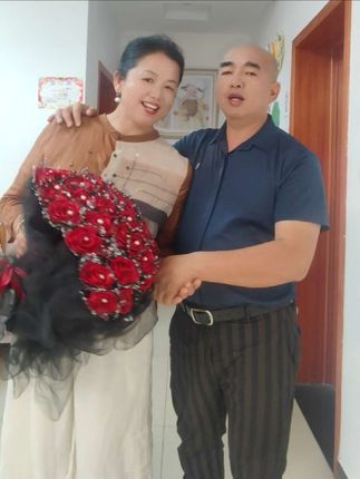 今天是我家王先生的生日,㊗️他生日快乐🎂平安健康!几年没在家过生日了,这一次占了我家小孙子的光回来了#一生挚爱 #幸福陪伴