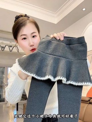 时尚假两件打底裤裙,加绒不加绒的都有,女儿特别喜欢#高品质童装 #柔软舒适 #谁穿谁好看系列