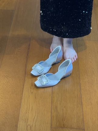 #宝藏鞋子 #一脚蹬 #脚宽脚胖都可以 #透气舒适 #美鞋分享