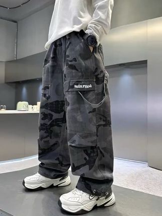 #品质童装 #男童裤子 #迷彩裤 #男童工装裤 #潮童必备 2025春秋季时尚迷彩裤,休闲裤帅气中大童男童长裤