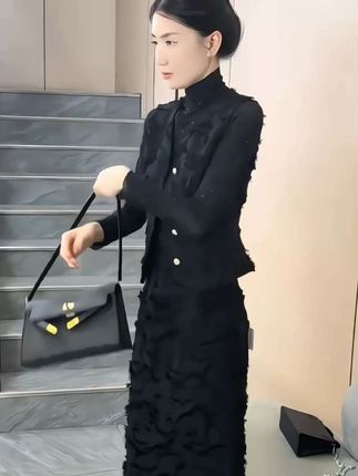 #气质穿搭 #优雅气质 #日常通勤穿搭 #高级感穿搭 #早秋穿搭