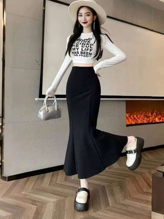 秋冬2025新款中长款裙子 气质黑色加绒高腰包臀鱼尾裙 半身裙长裙#早秋穿搭公式来了 #如果上班都穿流光高智风 #早秋不费力显贵穿搭 #微胖女生怎么穿出早秋氛围感 #高个子女生的早秋穿搭