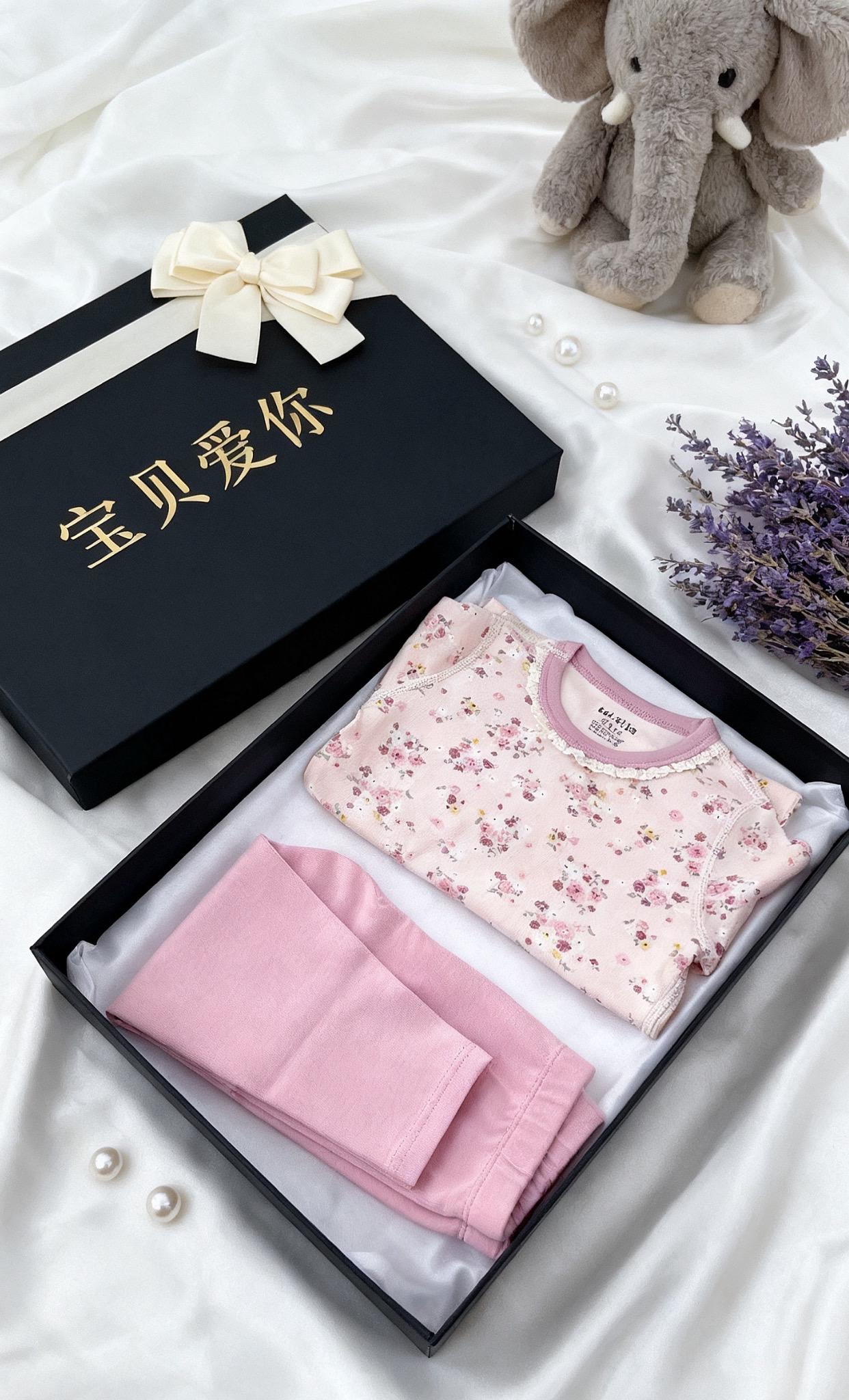 好好陪娃,好好爱自己。孩子需要一个快乐的妈妈 难熬的日子总会过去,不信你回头看看 不知不觉已经熬过了很多苦难 #妈妈的世界很小里面装满了你 #妈妈#妈妈爱你宝贝 #宝妈情感共鸣 #妈妈的爱