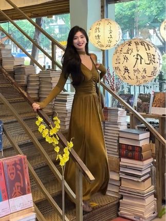 #韩系连衣裙 #设计感连衣裙 #秋冬穿搭