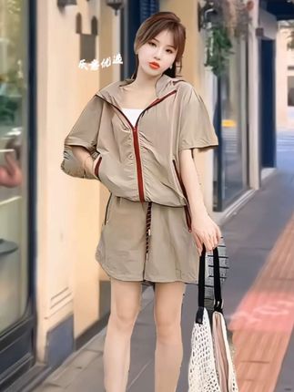 #上热门 夏季2025新款速干防晒设计感小众宽松显瘦连帽短袖短裤运动风套装
