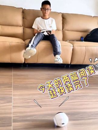家里有了Magic监控机器人 孩子,宠物独自在家不孤单,远程操控,随时互动好贴心#移动监控机器人#移动摄像头#Famue机器人#智能语音机器人#宠物陪伴机器人 #移动监控机器人