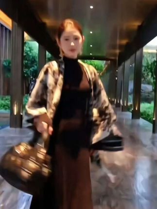 #优雅气质 #穿出高级感 #气场全开 #御姐范儿 #这谁顶得住啊