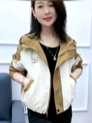 春装小个子拼色外套上衣女2024新款韩版宽松显瘦减龄设计感上衣潮 #时尚女装 #好物推荐🔥 #喝雪碧嗨翻音乐节 @DOU+上热门 @DOU+小助手