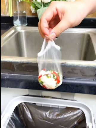 这个一次性水槽过滤网叫一网打尽,能把剩菜剩饭、茶叶残渣,轻轻一拉就可以丢掉了,再也不用用手去抠里面了。而且也不用担心堵塞下水道,非常方便好用。#好物推荐🔥 #非常方便实用 #生活好帮手 #双11#一次性水槽过滤网@抖音创作小助手 @抖音小助手