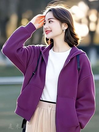 #出游穿搭 #晒晒我的秋日穿搭 #秋冬都市硬核穿搭 #秋季旅行的氛围感拉满了 #早秋冷冽又随性的气质穿搭