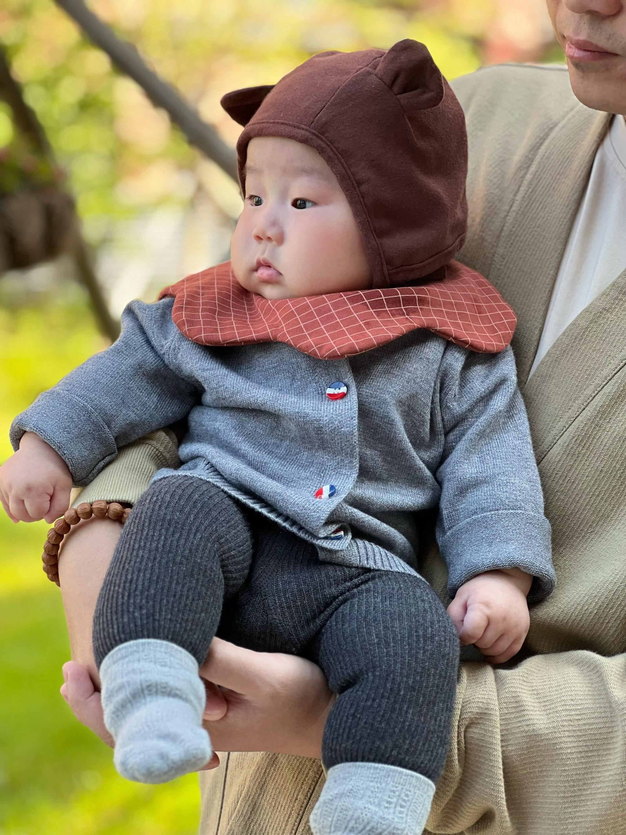 还有那个臭宝没穿上博主同款毛衣开衫