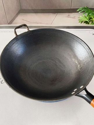 传统老式无涂层铸铁铁锅 这款铁锅真的是好用!炒菜不粘锅还好吃!#老式无涂层铁锅 #精选好物 #厨房好物 #无涂层不粘锅 #自用好物推荐